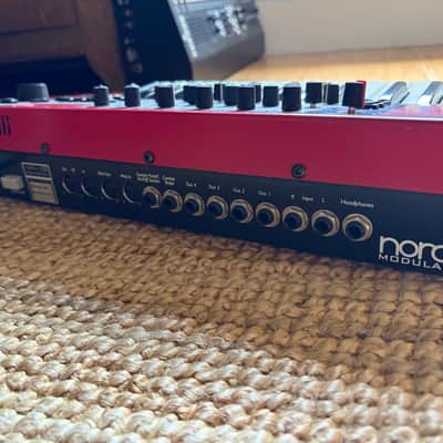 Nord Modular 25-Key Virtual Synthesizer 1997 - 2003 - Red Bild 5