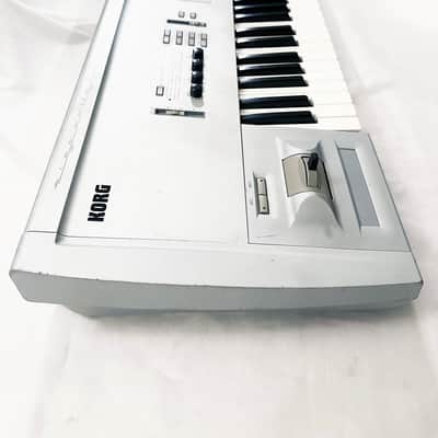 KORG Triton Classic 61 Synthesizer Workstation Made in JAPAN. Good Condition. Works Great !... image 15
