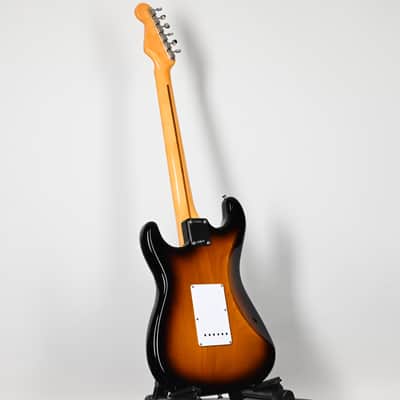 Fender 70th Anniversary American Vintage II 1954 Stratocaster- 2 Color Sunburst 2024 (V703802) image 14