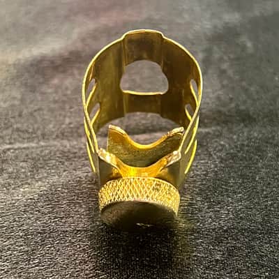 Vintage 1950s Otto Link Metal Alto Saxophone Ligature image 4