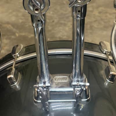 Pearl Forum Series 5-Piece Drum Kit with Hardware, Zildjian ZBT Cymbal, PDP Pedal & Throne image 17