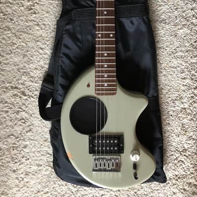 Fernandes  ZO-3 "Nomad" Travel Guitar -*SEE VIDEO*  Built in Amplifier and Speaker with Original Gigbag image 1