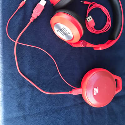 JBL E40BT headphones and Speaker Bluetooth 2016 - RED image 1