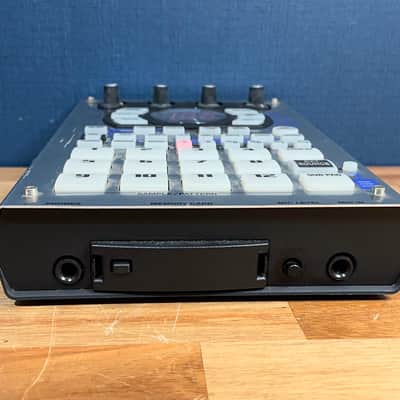 Roland SP-404 - Silver w/ CF Card image 4