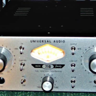 Universal Audio UA 710TF Twin-Finity Tube/Solid State Blending Mic Preamp w/DI Original Box image 11