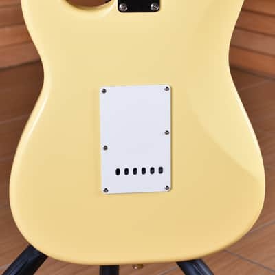 Squier (by Fender) Limited Edition FSR Classic Vibe '70s Stratocaster Maple Neck Vintage White image 12