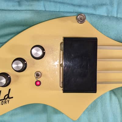 GUILD ASHBORY BASS, 1986 (very early first year production) - VINTAGE WHITE SPARKLE with Pickup Cover, original gig bag/case, 2 owners, virtually Mint condition image 3