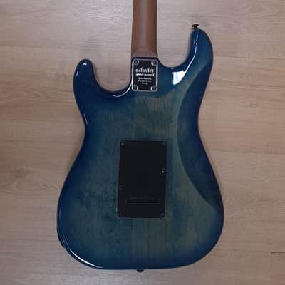Schecter Traditional Pro 2022 - Present - Transparent Blue Burst image 4