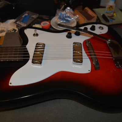 c. 1966 Vintage Harmony Holiday Bobcat, in Redburst w/DeArmond Gold foil PU's. New Black Dunlop Straplocks & New tuners installed, Fret markers installed, Ground installed & Set-Up, plus New Garry Black Hardshell Case image 2