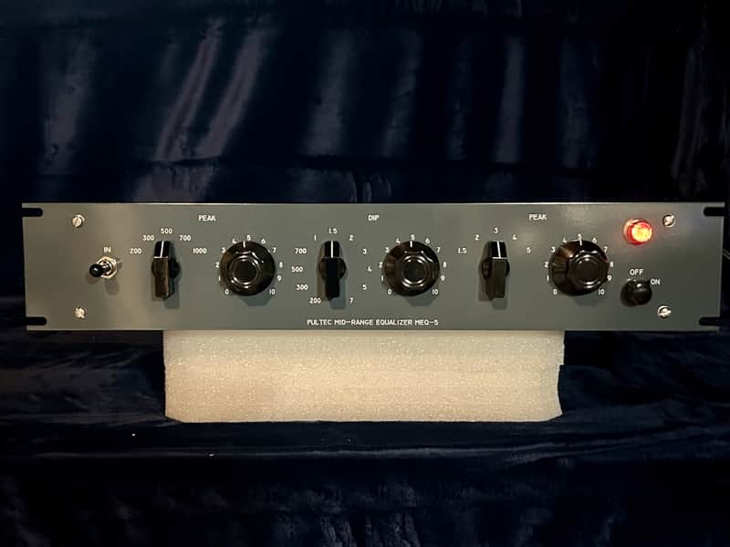 Pultec MEQ-5 Mid-Range Equalizer 2010s - Blue image 1