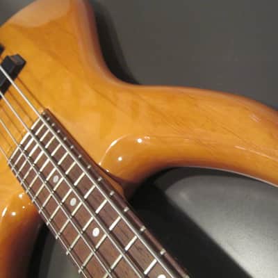 Fenix ( Young Chang ) Very Rare Bass 1990's Natural image 5