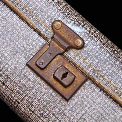 Vintage Rectangular Guitar Case Hardcase Hard Shell Case Textured Cover Made in England Fits Solid-Body Electric Guitar or Pedal Board Effects Pedal Carry Case Gig Bag image 6