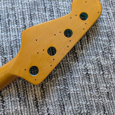 2023 Fender American Vintage II 1966 Jazz Bass Rosewood Neck Sea Foam Green Headstock image 10