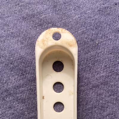 Fender Stratocaster Early 1970s Pickup Covers - White image 3