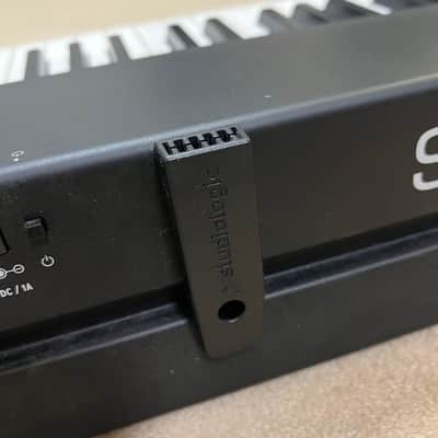 Studiologic Music stand and computer plate image 7