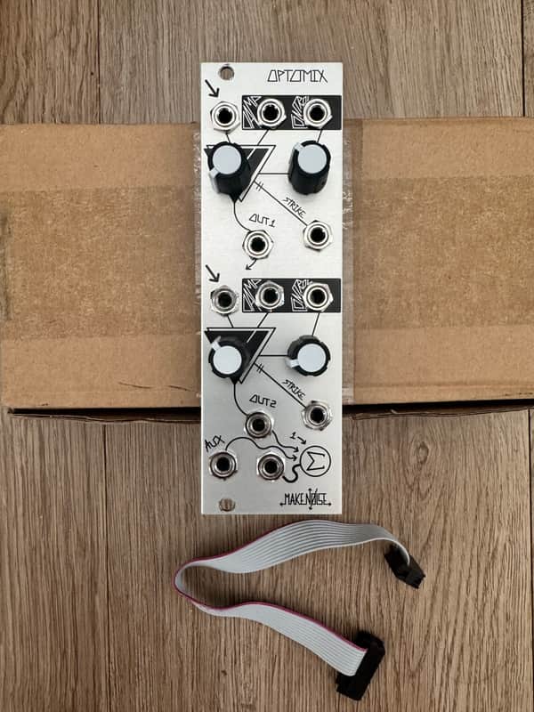 Make Noise Optomix Dual Low Pass Gate (Rev 1) w/ vactrols - Silver image 1