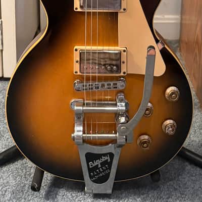 2010 Gibson Les Paul Standard with Bigsby B7 image 2