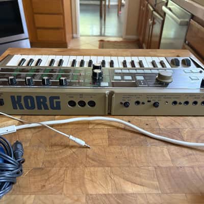 Korg MicroKORG 37-Key Synthesizer/Vocoder 2002 - 2019 - Silver - Excellent image 12