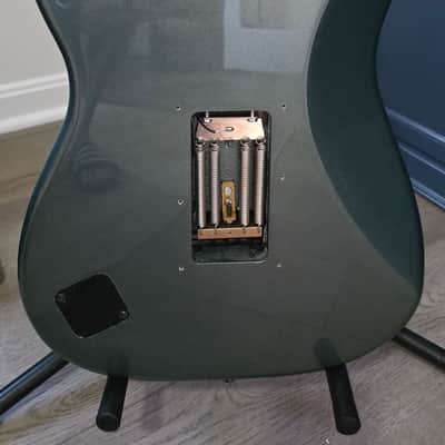 Squier Contemporary Stratocaster HH FR Roasted 2021 - Present - Gunmetal Metallic image 3