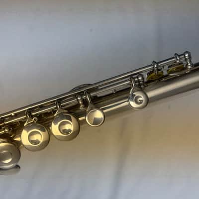 Armstrong USA 102 Student Flute JUST SERVICED Plays Perfectly Video image 16
