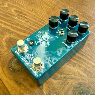 Walrus Audio Fathom Multi-Function Reverb - Blue image 3