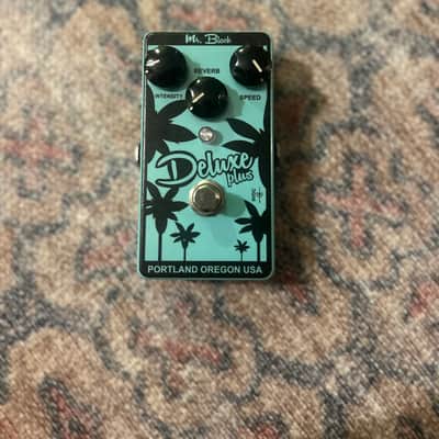 Mr. Black DeluxePlus Tremolo / Reverb 2010s - Teal image 1