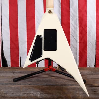 Jackson Pro Series RR3 Rhoads - Ivory with Black Pinstripes image 8