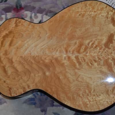 John David Scott OM | JDS #95-05 | Quilted Maple / Sitka Spruce | Nitrocellulose image 4