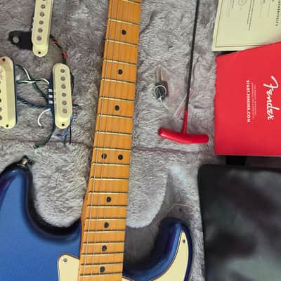 Fender Ultra Stratocaster 2021 - Cobalt Blue image 7