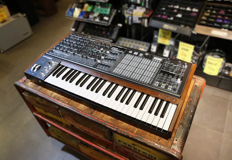 Arturia MatrixBrute 49-Key Synthesizer 2017 - Present - Black image 1