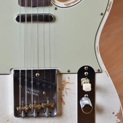 Fender Custom Shop Telecaster 1960 Heavy Relic Aged Olympic White Over 3 Color Sunburst 2024 image 8