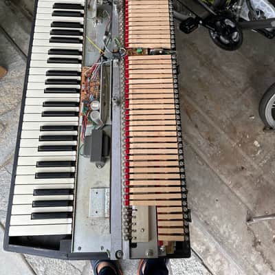 Wurlitzer 210 64-Key Electric Piano 1975 - 1979 - Black image 10