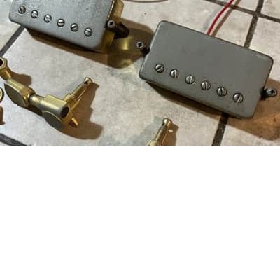 Epiphone Custom Les Paul/ SG Pickups Hardware2000 - Gold image 3