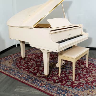 Yamaha GH1 Grand Piano | Satin White | SN: B5888310 | Used image 3