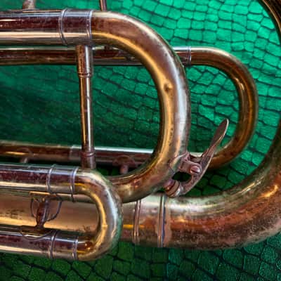 Yamaha YEP-321 4 Valve Euphonium - Lacquer image 11