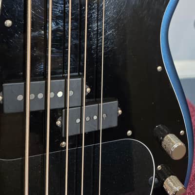 Fender American Professional II Precision Bass V with Maple Fretboard 2020 - Present - Dark Night image 14