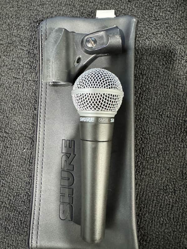 Shure SM58 Handheld Cardioid Dynamic Microphone
