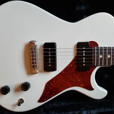 Knaggs Kenai J - P2 2019 Creme image 15