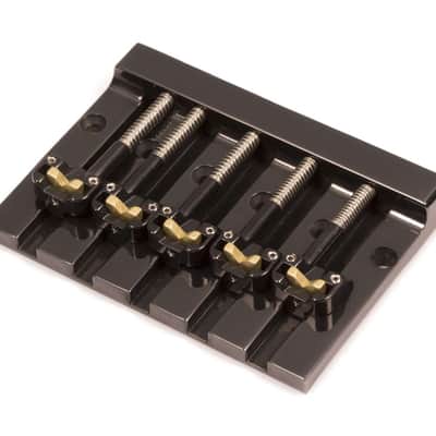Hipshot MassKicker™ 5 String Bass Bridge Black Retrofits BadAss V - 5K501B