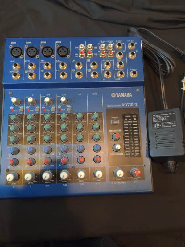 Yamaha MG10/2  Blue image 1