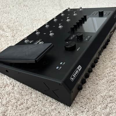 Line 6 Helix LT with Gator case image 5