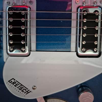 Gretsch G5232T Electromatic Double Jet FT 2022 - Present - Fairline Blue Gretsch Hardcase image 3