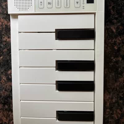 Carry-on FP88 Folding Piano 2021 - Present - White image 5