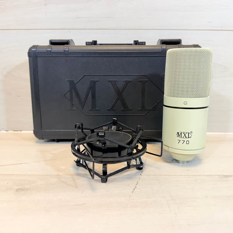 MXL 770 Large Diaphragm Cardioid Condenser Microphone w/ Shock Mount & Hard Case image 1