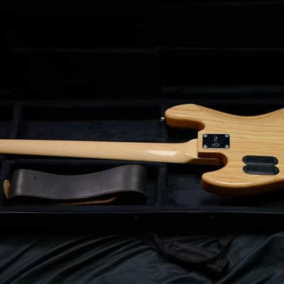 Sire Marcus Miller V7 5-String with Maple Fretboard 2017 - 2019 - Natural image 8
