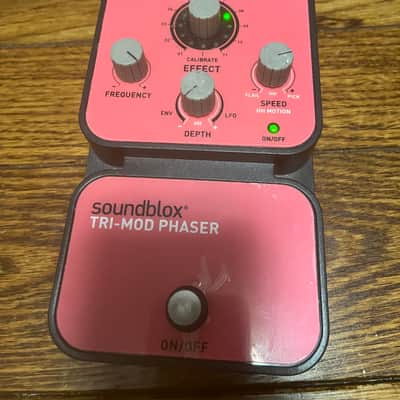 Source Audio Soundblox Tri-Mod Phaser 2010s - Pink image 1