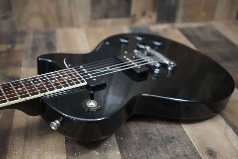 Aria Pro II Blitz Leopard 2010s Black Single Cut Junior Special
