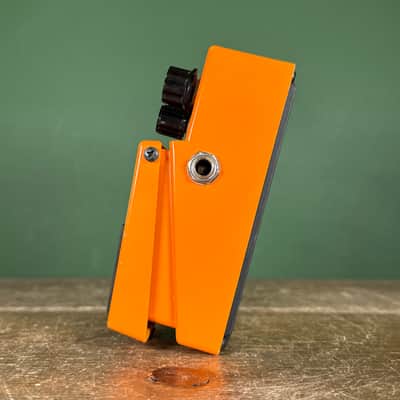 Boss DS-1 Distortion (Silver Label) 1994 - Present - Orange image 4