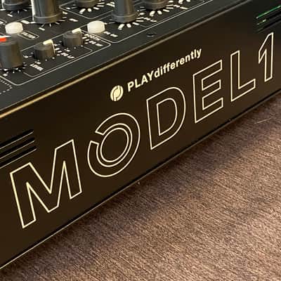 Allen & Heath Play Differently Model 1 6-Channel Analog Mixer 2016 - Present - Black imagen 5