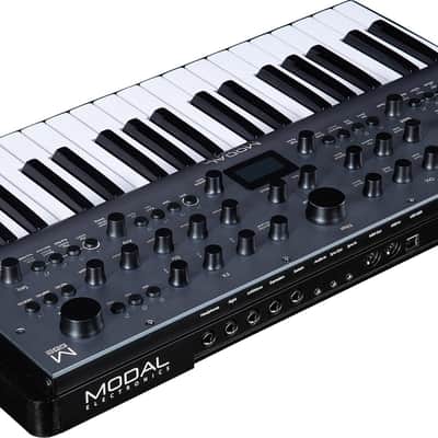 Modal Electronics Argon8 8 Voice 37-Key Wavetable Synthesizer image 4